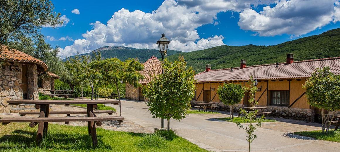 Complejo Rural Los Chozos Valle Del Jerte Exterior photo