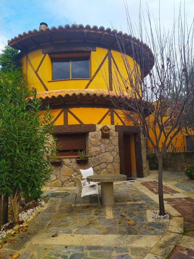Complejo Rural Los Chozos Valle Del Jerte Exterior photo
